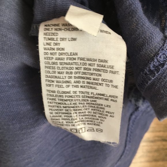 Uniqlo Hokusai Blue Ukiyo-e Rowing T-shirt - Picture 7 of 14